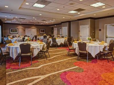 Hilton Garden Indianapolis Northeast/fishers 3*